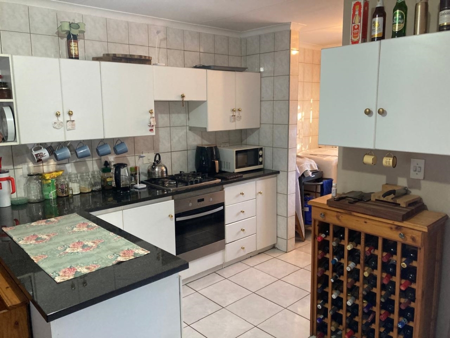 3 Bedroom Property for Sale in Geelhoutpark North West